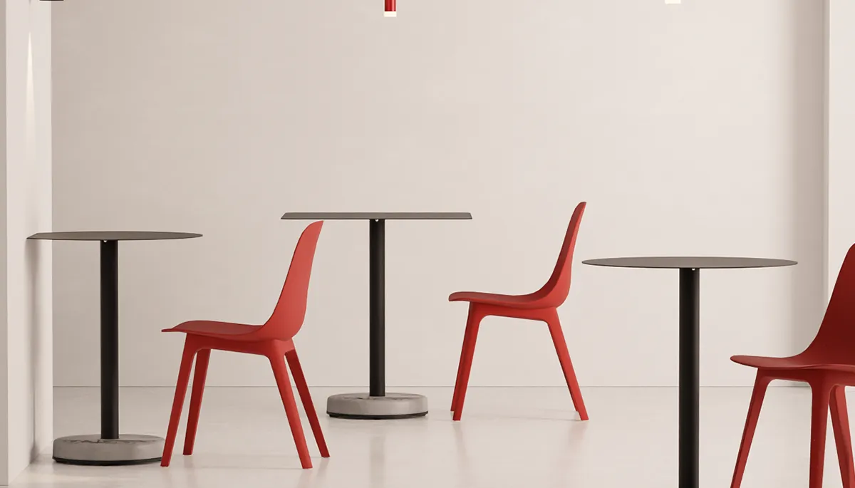 trio de table de bistro Donut sur un fond blanc